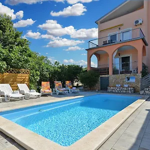 Apartment Apartments Valbandon 1008, Fažana